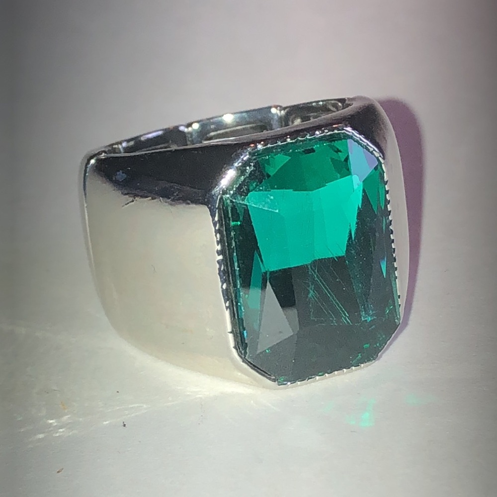 Silver Tone Emerald Green Rhinestone Boho Statement Ring
